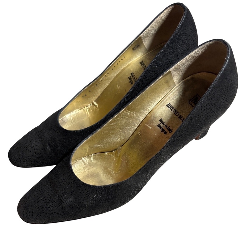 Bruno Magli Womens 9 AA Suede Pumps Gold Lining Made inโ Italy Designer Metallic